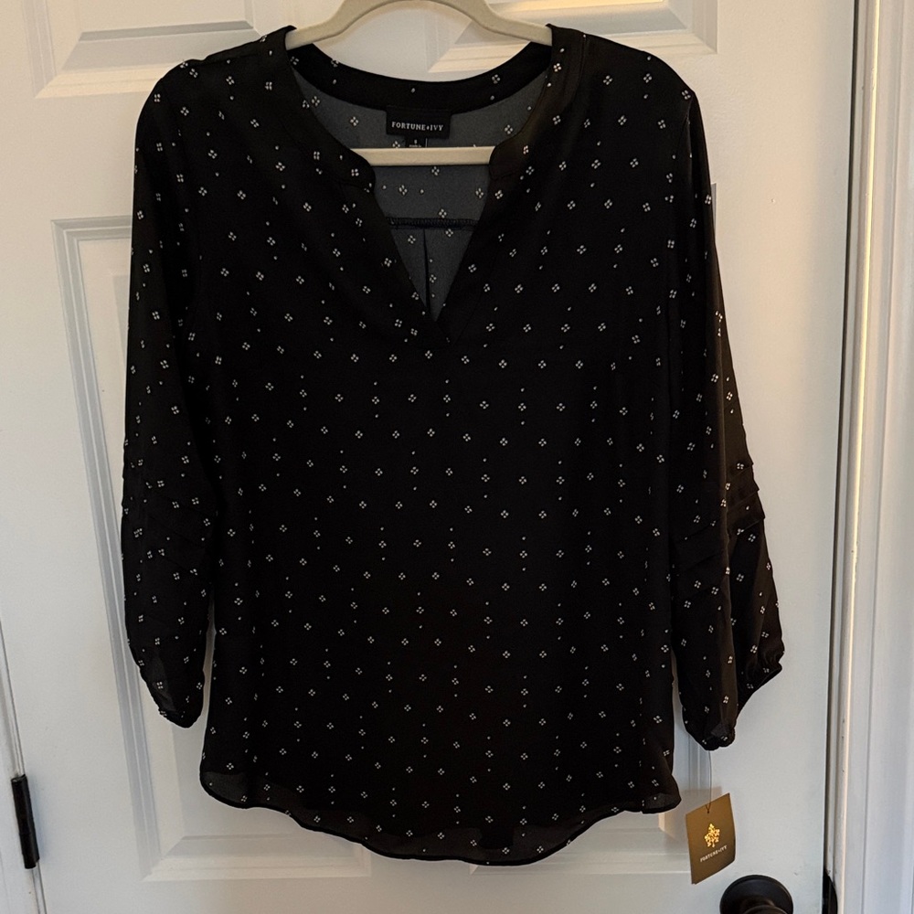 Elegant Black Patterned Blouse
